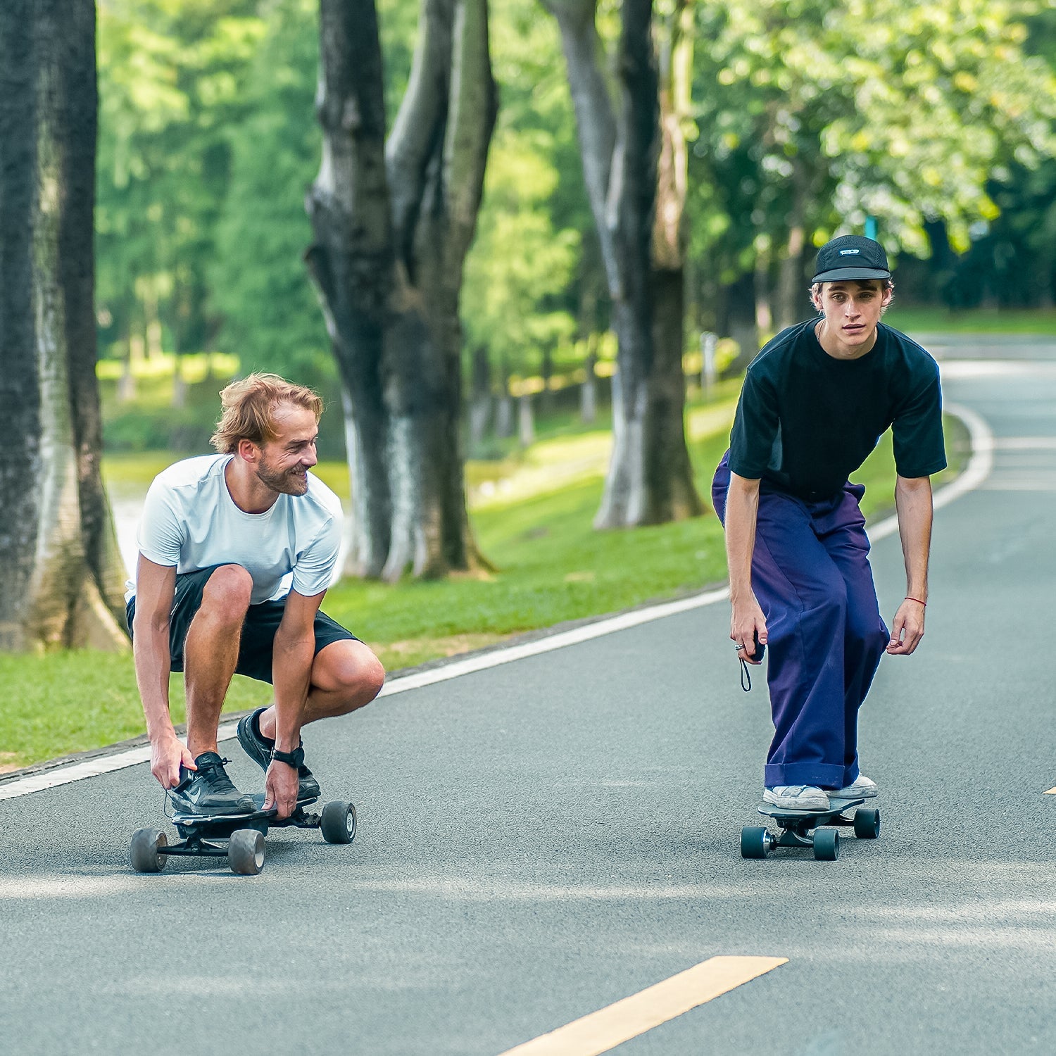 isinwheel® V6 Electric Skateboard with Remote Control